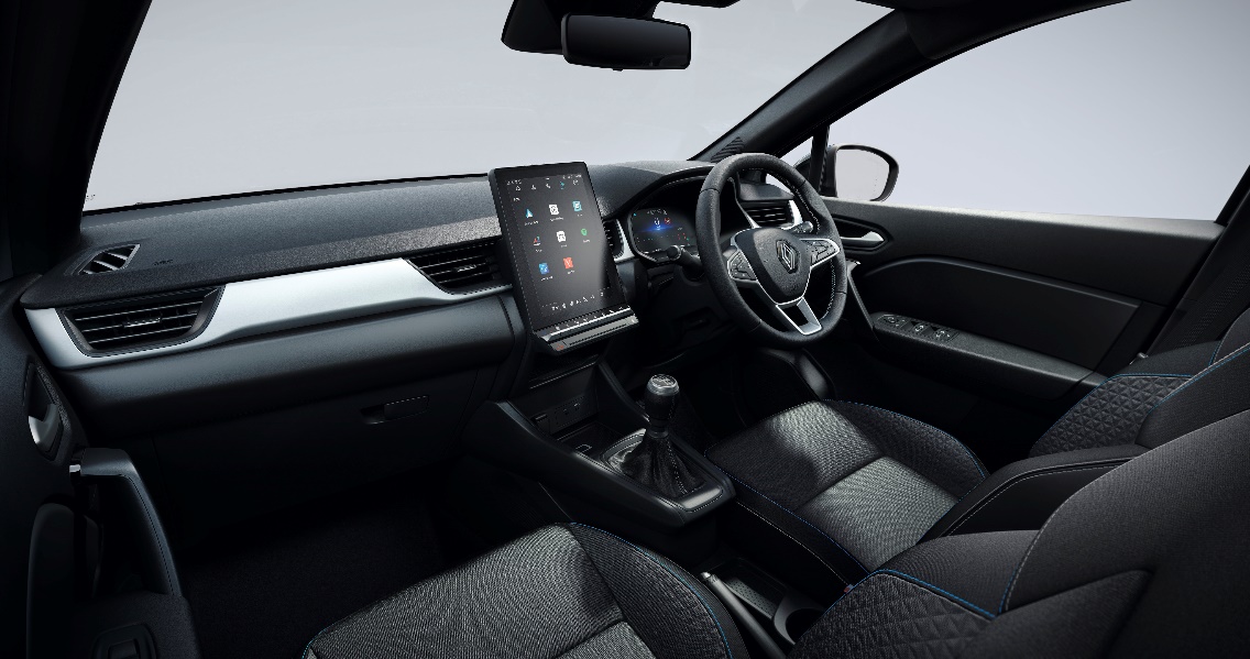 The inside of a car
Description automatically generated
